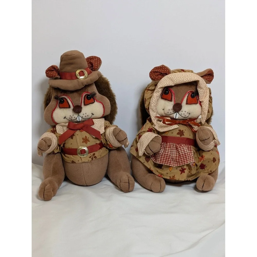 Vintage Thanksgiving Chipmunk/Squirrel Plush Pilgrim Pair Fall Harvest Decor